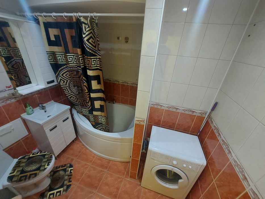 Здам  2-ю кв-ру Центр , Обл. лікарня Дендропарк)