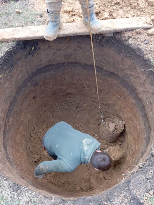 Чистка криниць поглиблення колодцев.Септик Канализация.Подгорцы