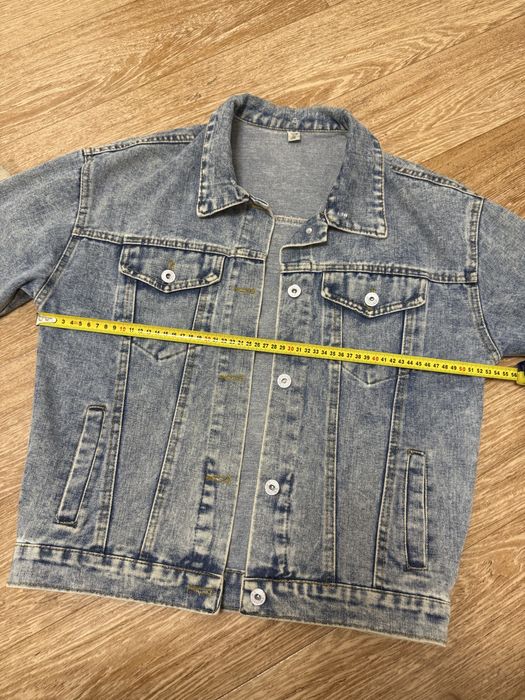 Джинсова куртка жіноча