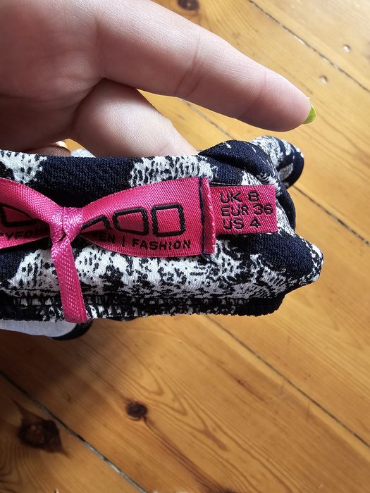 Boohoo krotki kombinezon rozmiar S