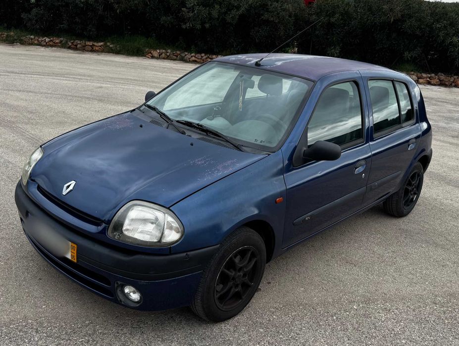 Renault Clio 1.2 gasolina (2000) – 107.000 km – Fiável e económico