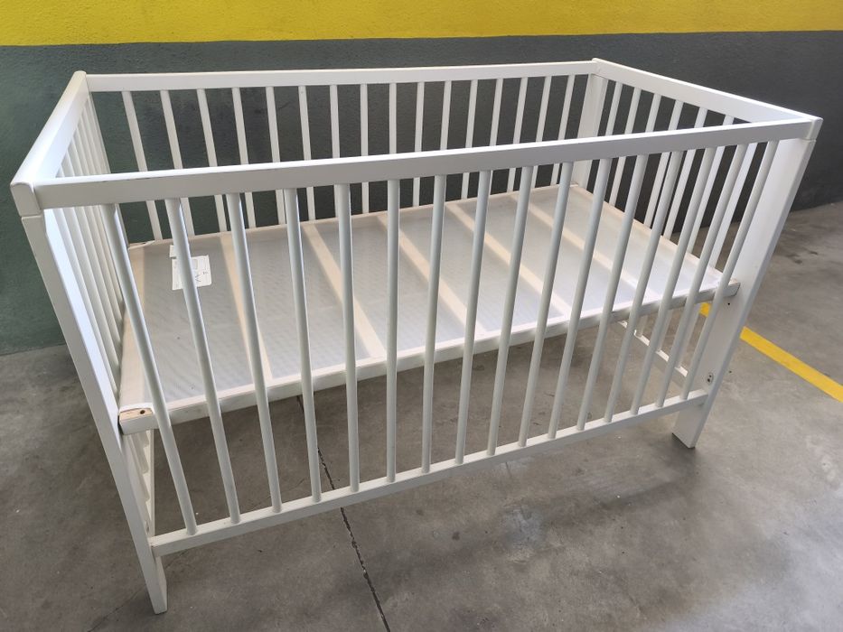 Cama  berço de bebê