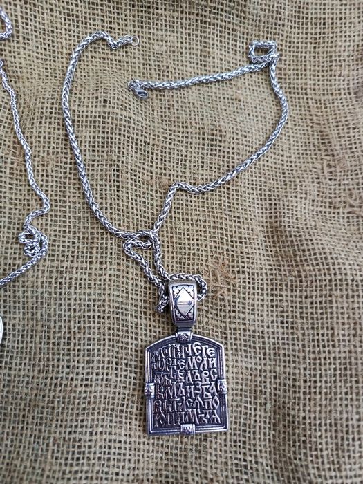 Серебрянние цепочки крестики