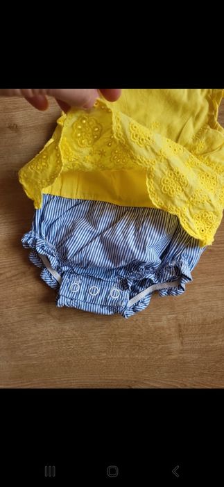 Żółte body na dziewczynkę