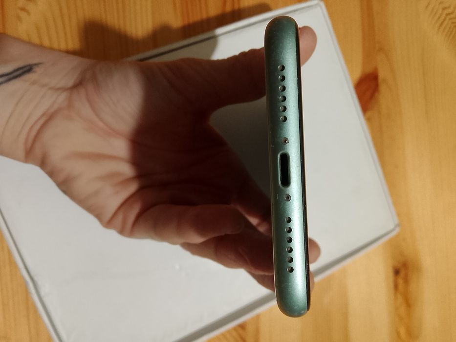 iPhone 11 miętowy