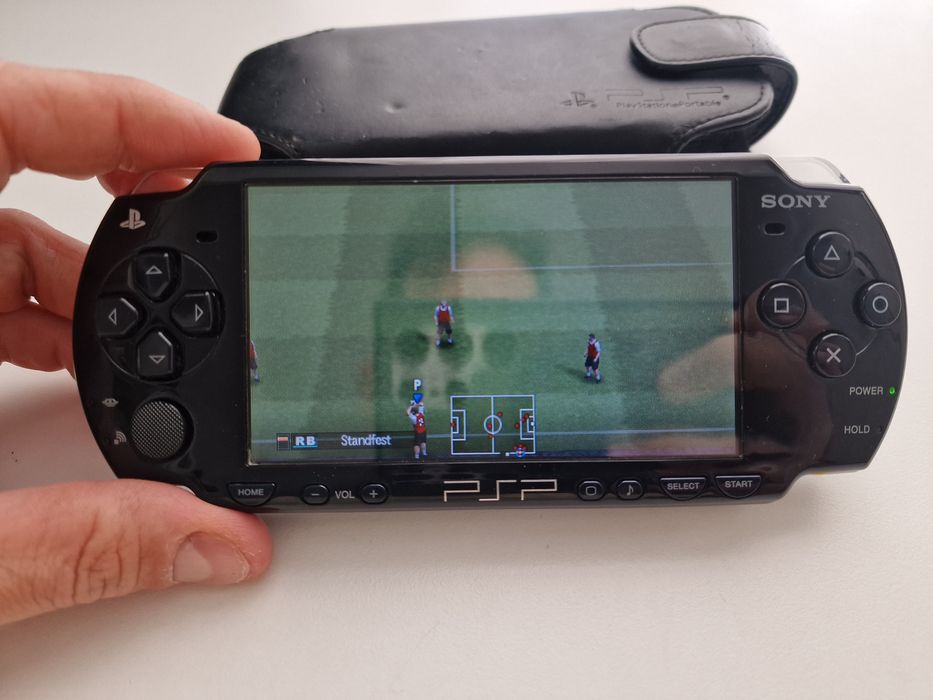 Sony PSP 2004 leia