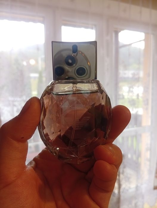 Giorgio Armani Diamonds Violet 30ml edp UNIKAT perfumy
Flakon ma 30ml