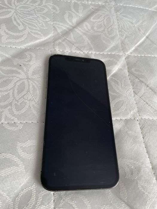 Продам iphone 12 pro max 128gb скол на екрані