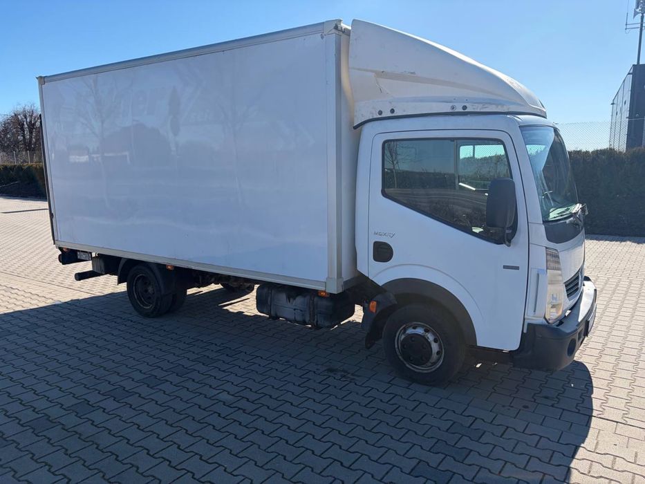 Renault maxity 2012r z widą