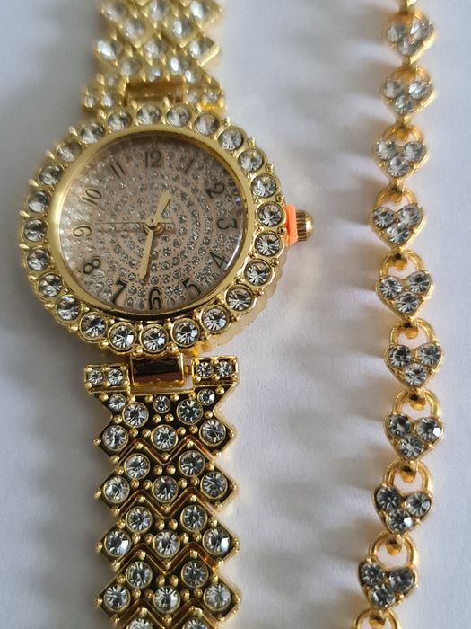 Zegarek damski plus bransoletka