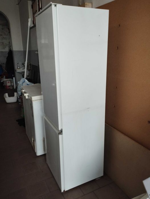 Frigorifico Combinado Electrolux NBI300