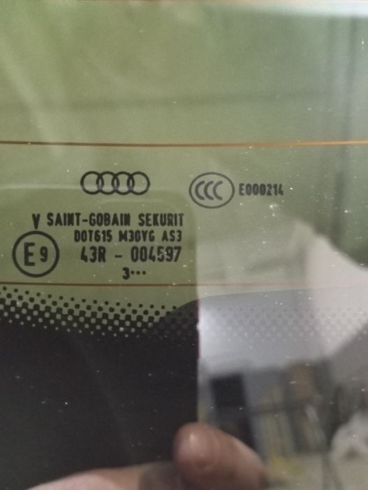 Скло, багажника Audi Q5/Q5 qu. 2.0 AQ5 б/в (ОРИГІНАЛ)