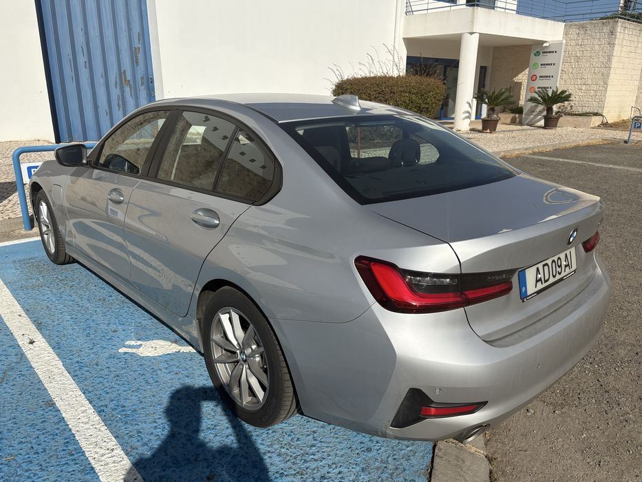 BMW 330e Berlina Corporate Edition