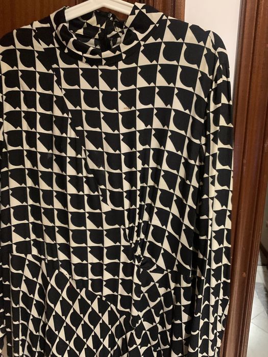 Vestido camiseiro zara novo