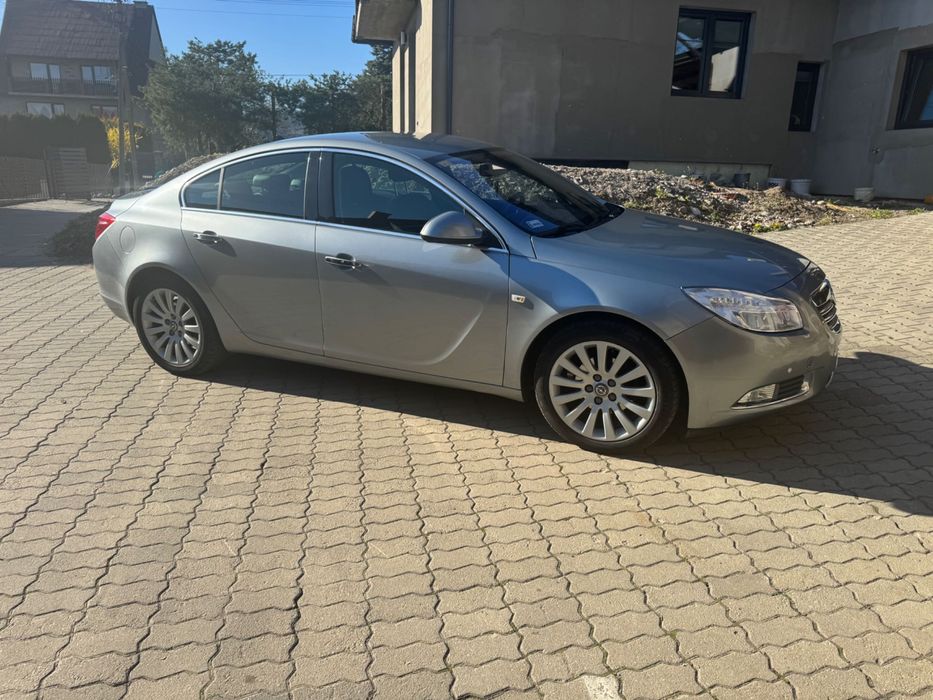 Opel Insignia 1.8 140 KM 2010 rok.