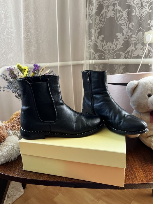 Жіночі черевики осінні