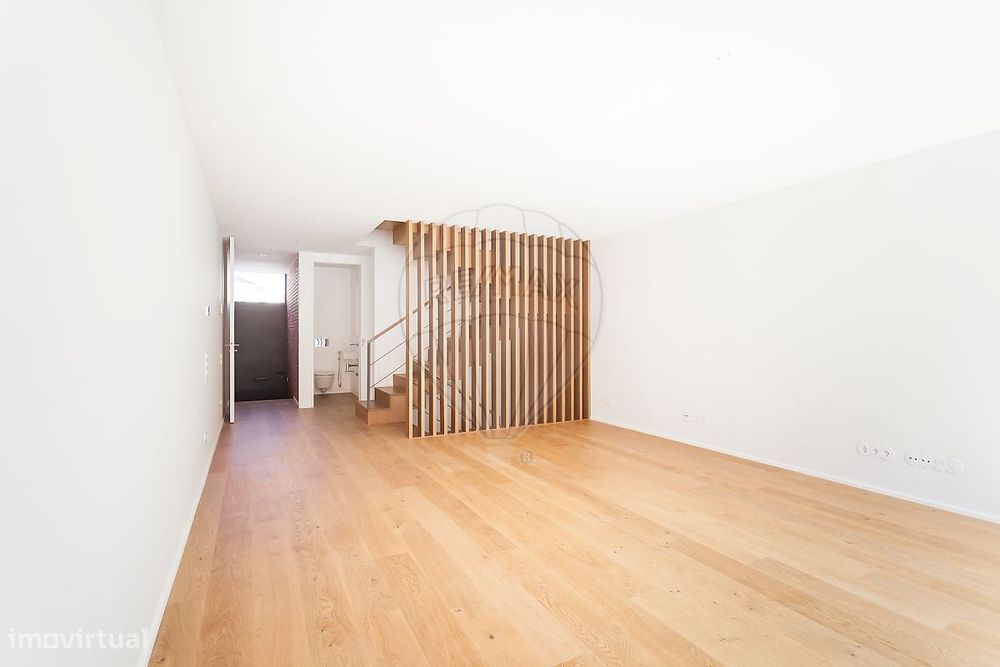 Moradia T2 para arrendamento