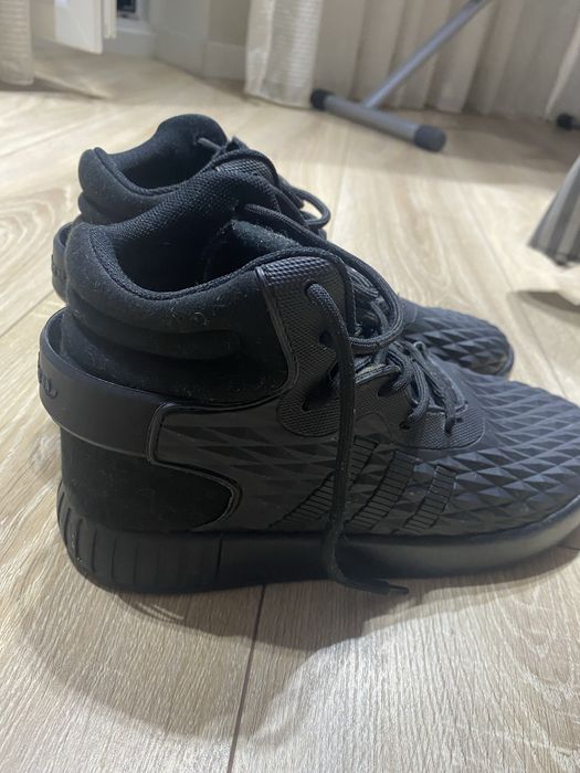 Кроссовки демисезонные Adidas