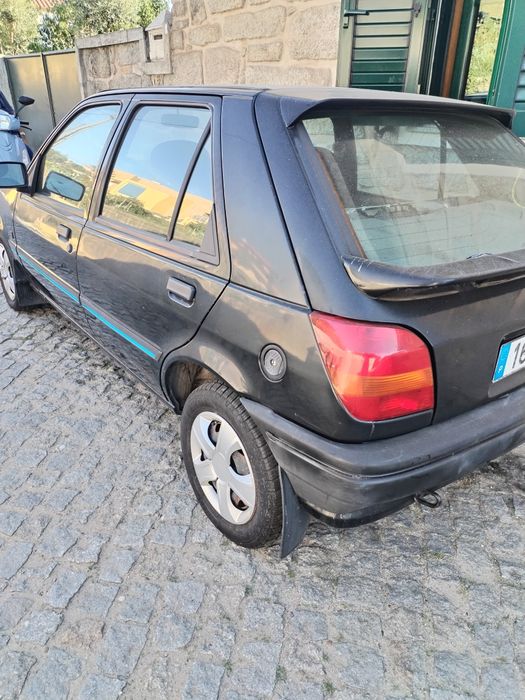 Ford fiesta 1100