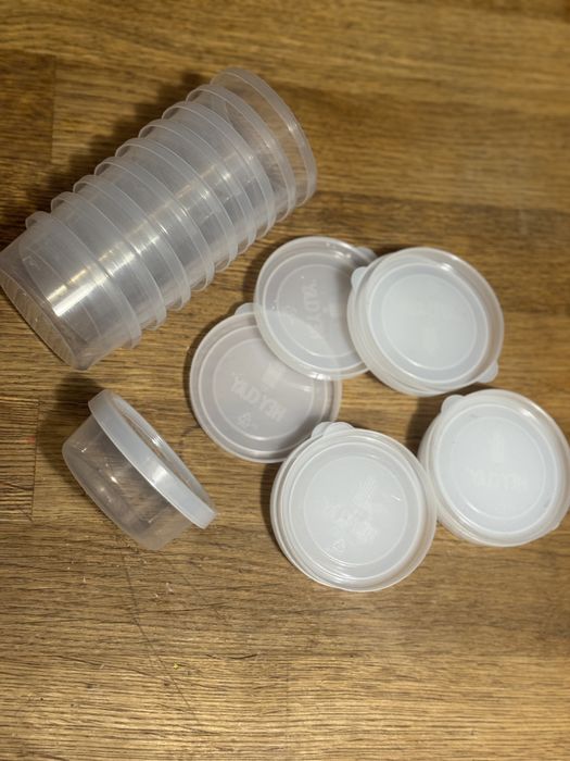 Zestaw (10szt) małych pojemników