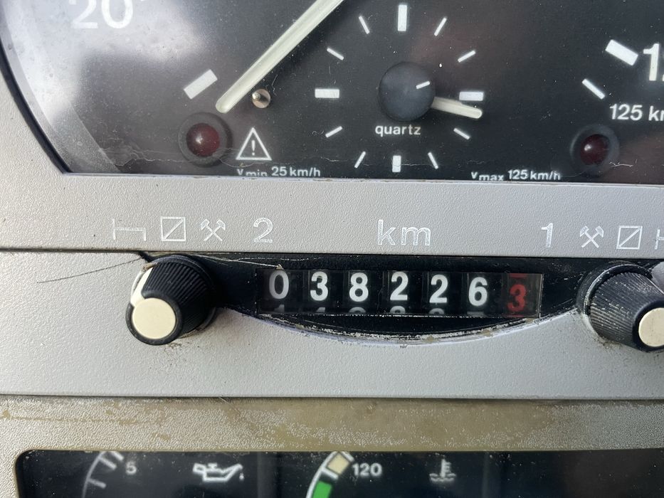 Вантажне авто MAN 19.463