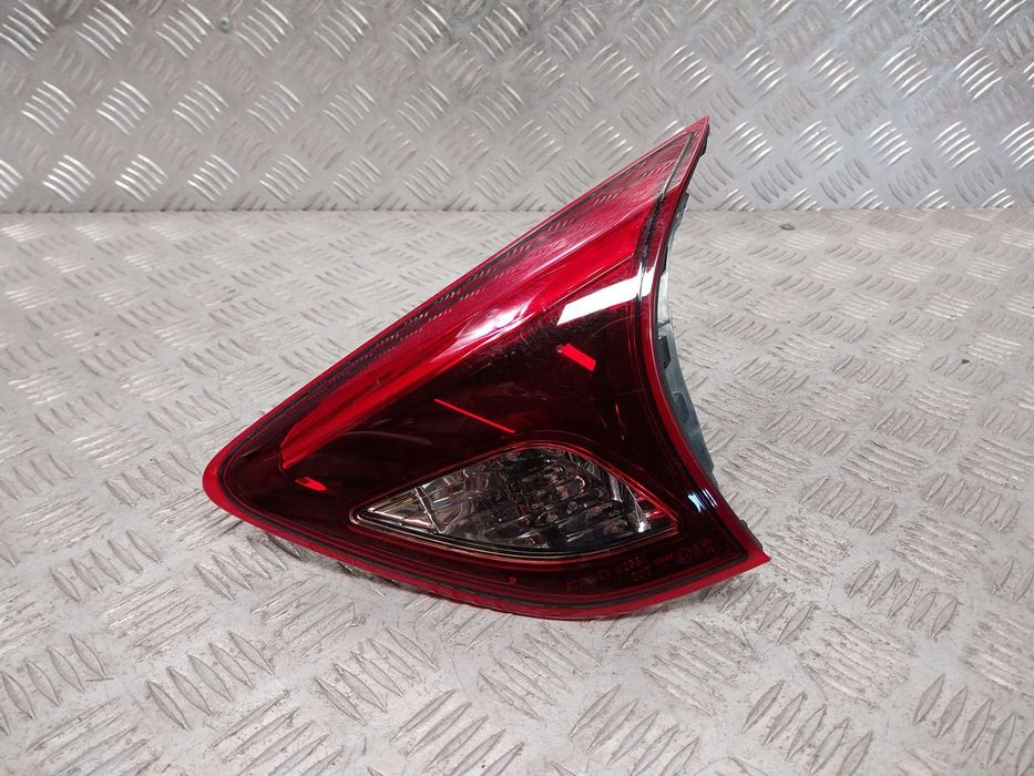 Mazda cx5 i lampa tył prawy w klape