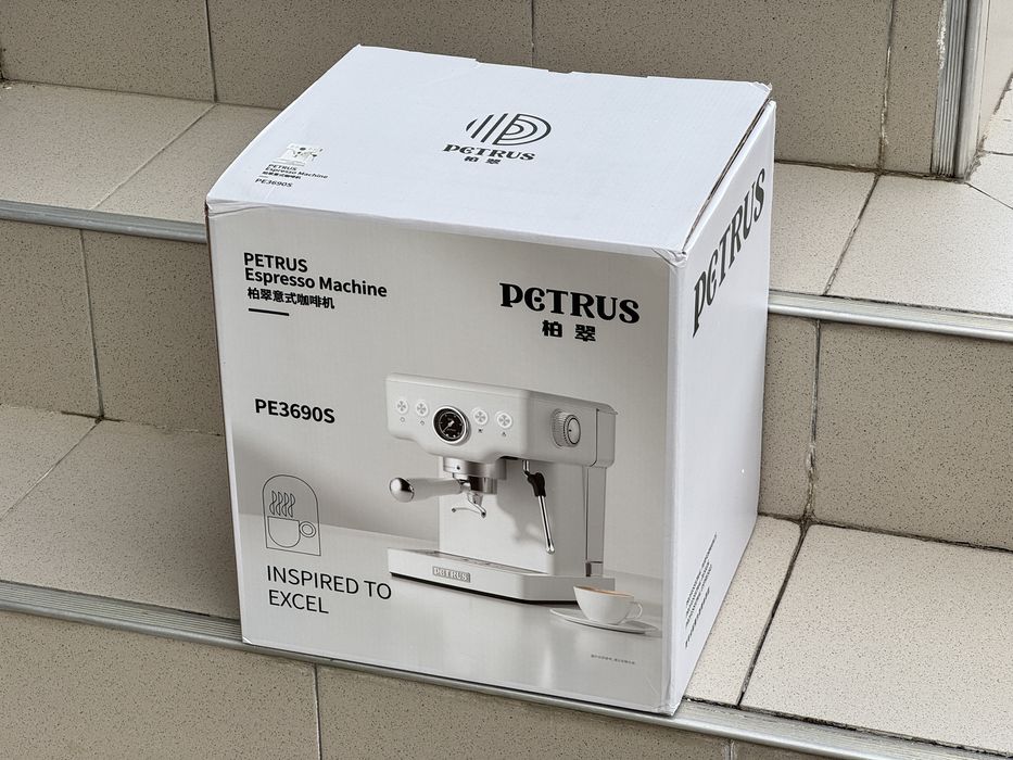 Рожкова кавомашина Petrus PE3690s  рожкова кавоварка
