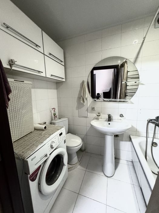 Продаж - 2-кімн квартира в м Самар, площа Героїв (р-н БК МЕТАЛУРГІВ)