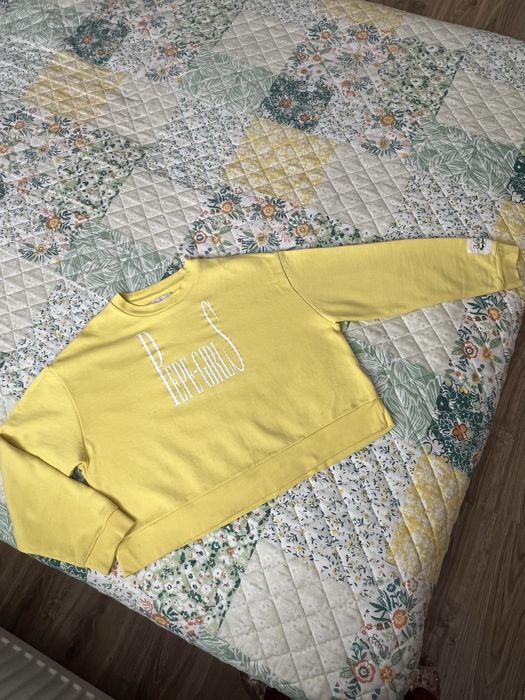 Світшот жіночій жовтого кольору