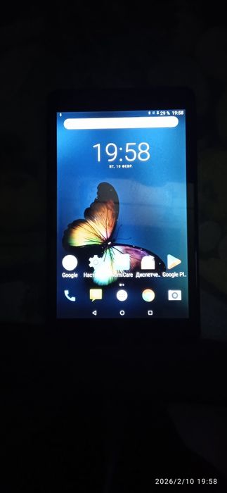 Продам планшет "8" nomi corsa2