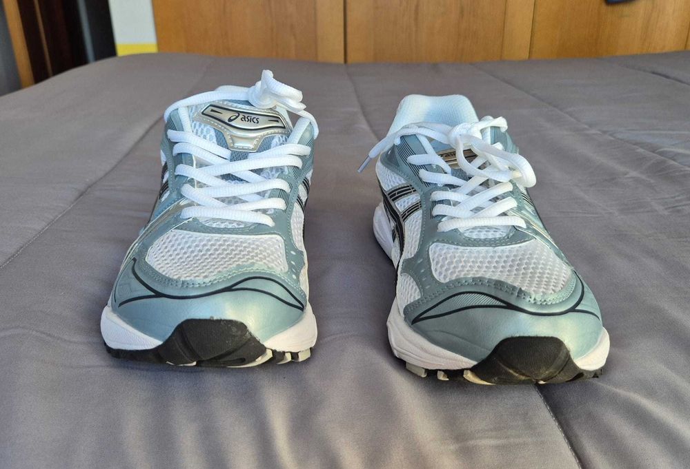 Ténis ASICS Gel Kayano14  -  tamanho 43