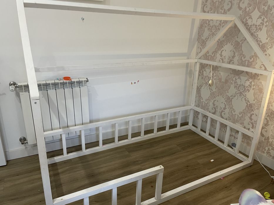 Cama montessori casinha