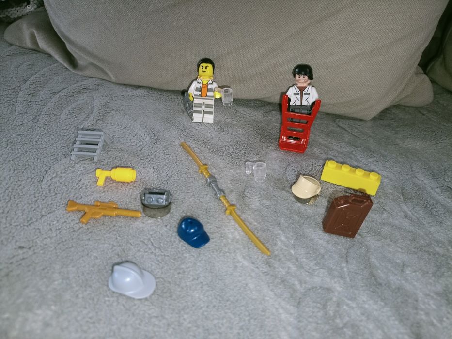 2 figurki LEGO +akcesoria