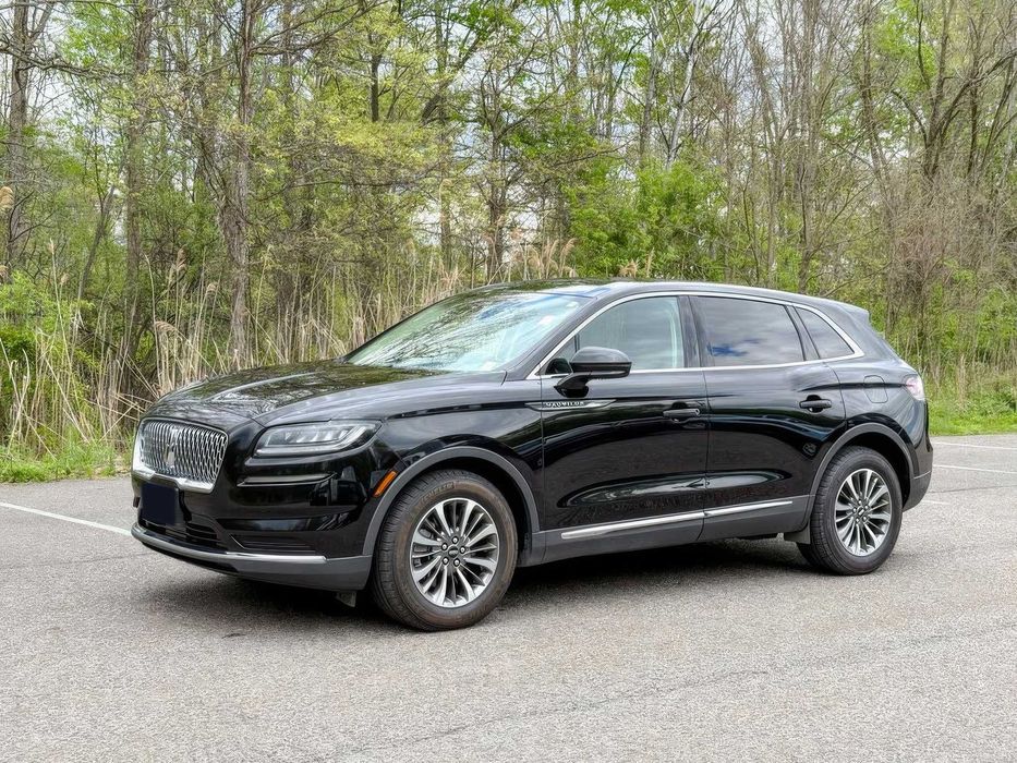 Lincoln Nautilus      2022