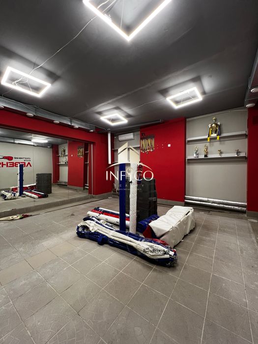 Продаж квадратних метрів в самому центрі міста