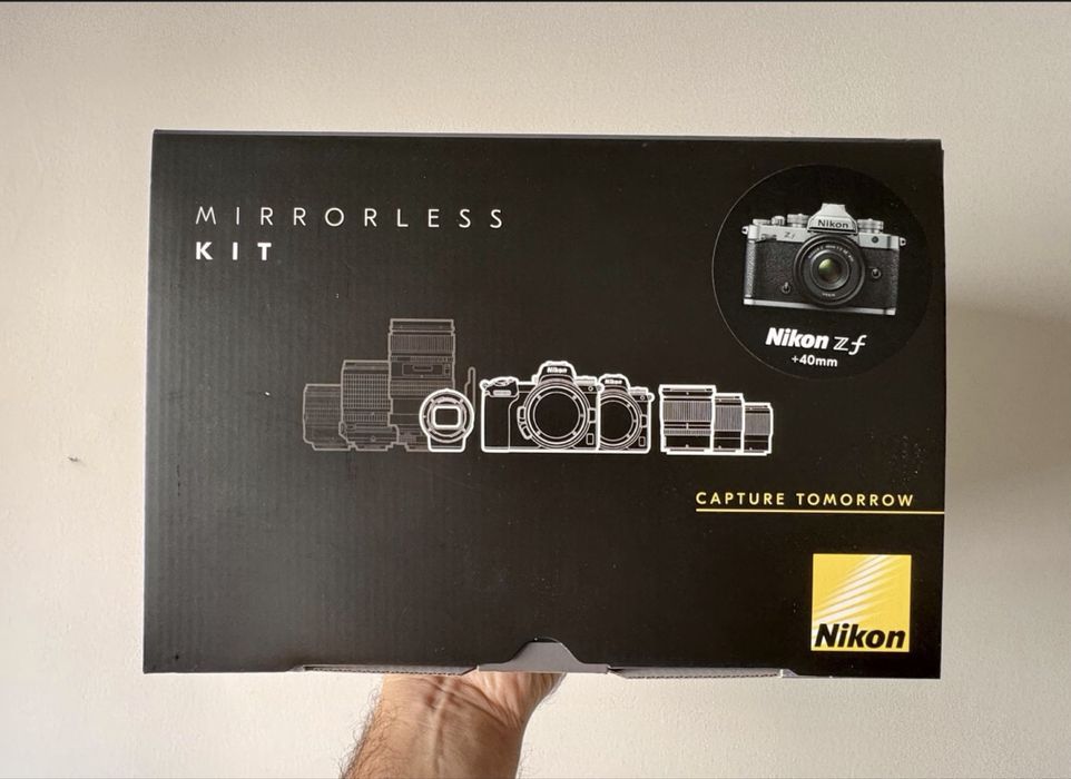NIKON ZF Silver / Como Nova