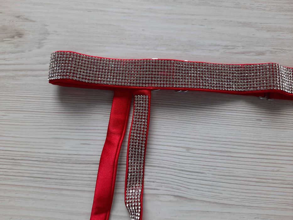 Пояс для чулок Victoria's Secret оригинал стразы красный на новый год
