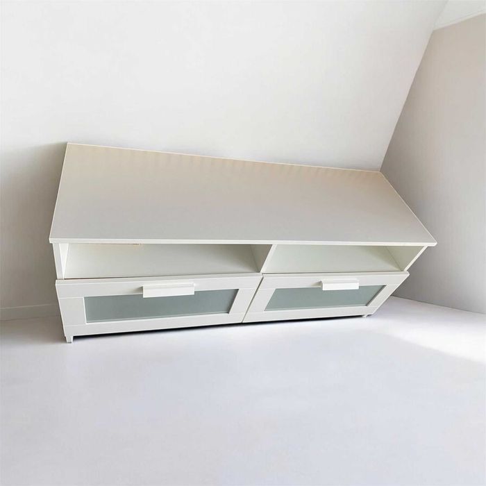 Móvel de TV branco com arrumação – funcional e em excelente estado