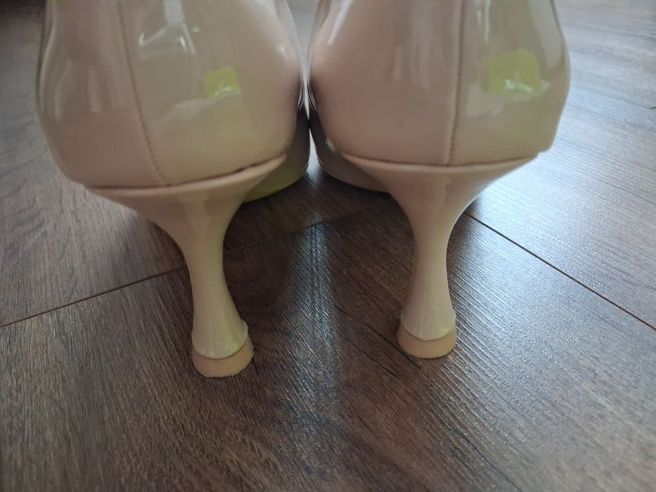 Buty z ekoskóry bezowe, obcas 7cm