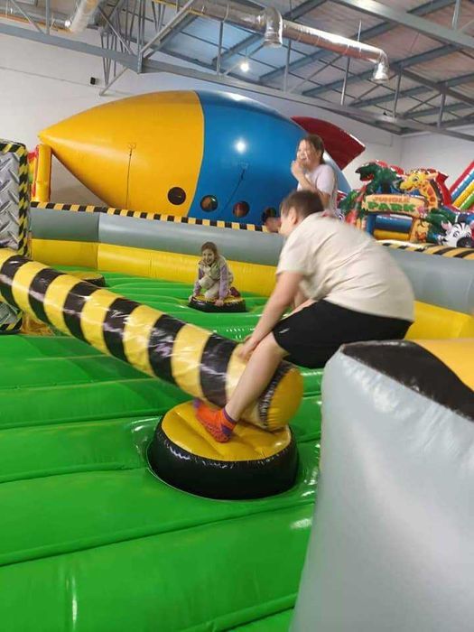 Wynajem długoterminowy Dmuchańce Zjeżdżalnia Zamek dmuchany Dmuchaniec