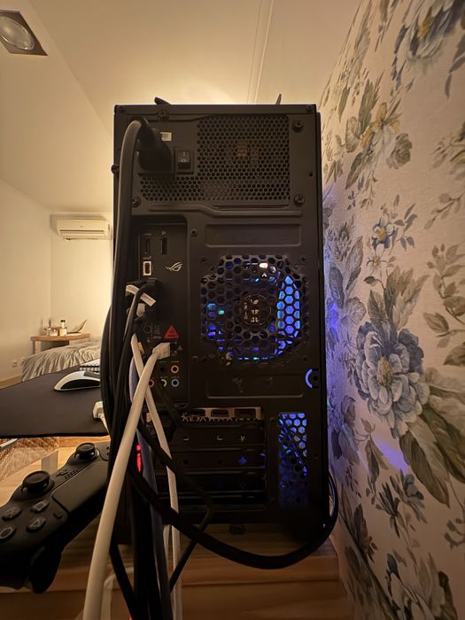 PC GAMER! I7-10700k+RTX 4060+16GB RAM
