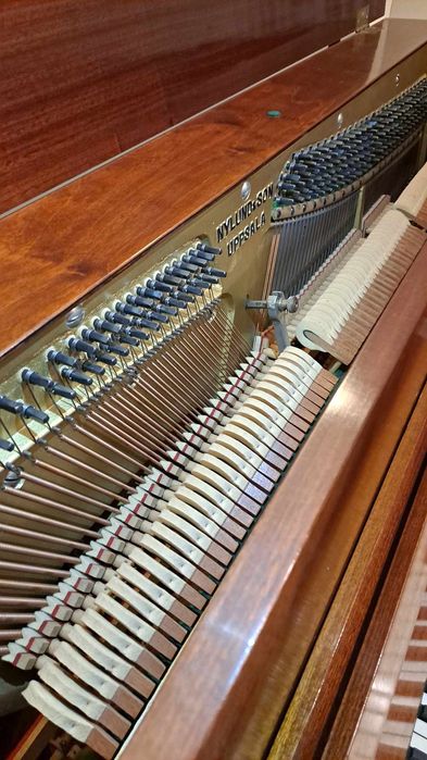 Pianino do wczesnej nauki gry na instrumencie