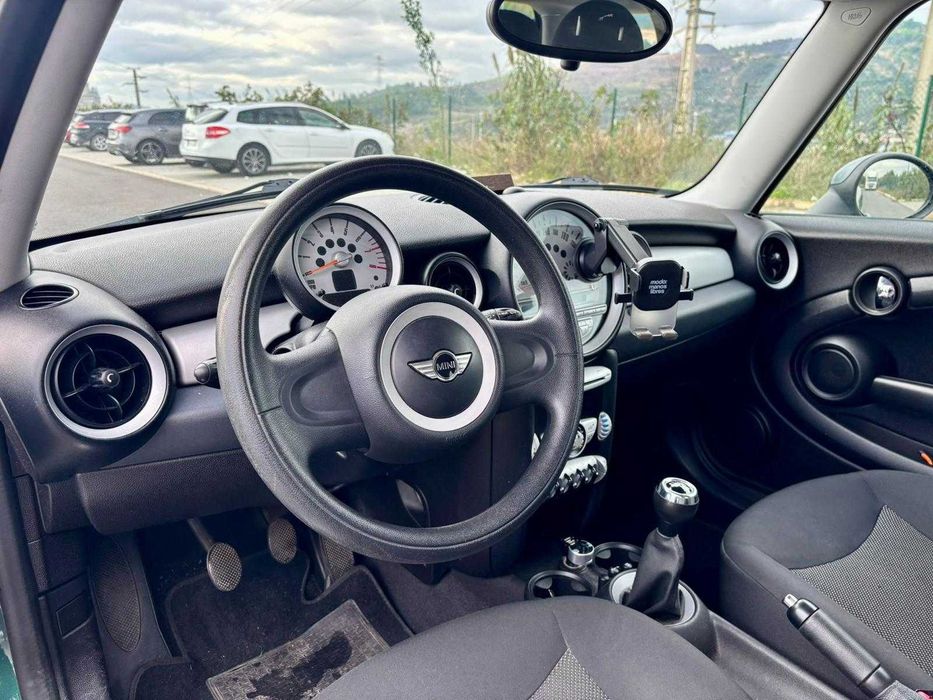 MINI One 1.4 — Edição Especial "60 Years"