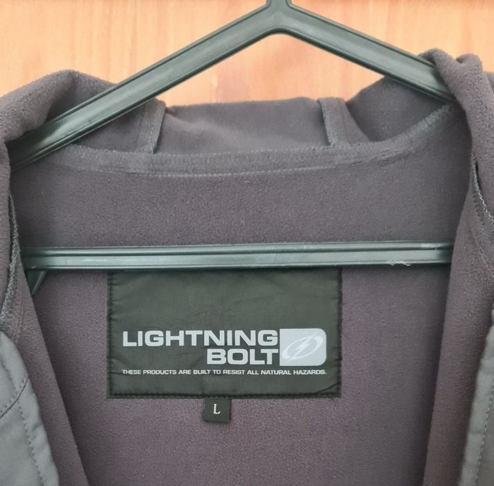 Casaco Lightning Bolt