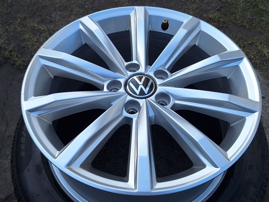 Литі диски R17 VW Golf 7 8 Tiguan Passat B8 Alltrack