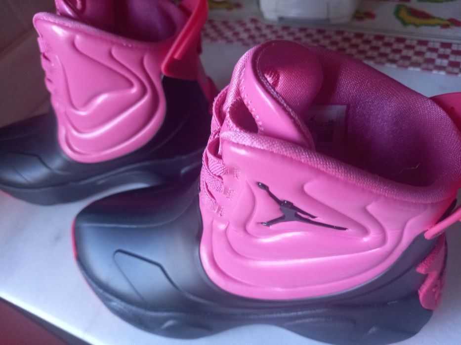 Air Jordan Botas Nike Drip 23 Impermeável Rosa/Preto EU 31