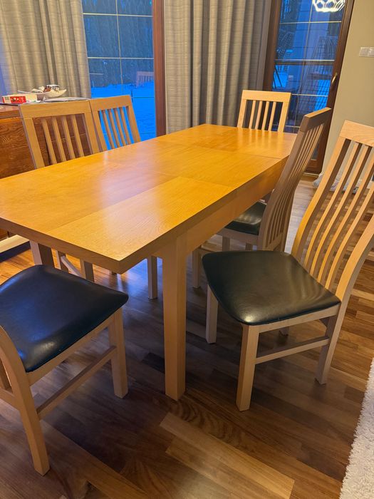 Stół drewniany 6 krzeseł