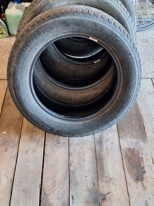 Opony zimowe Michelin.