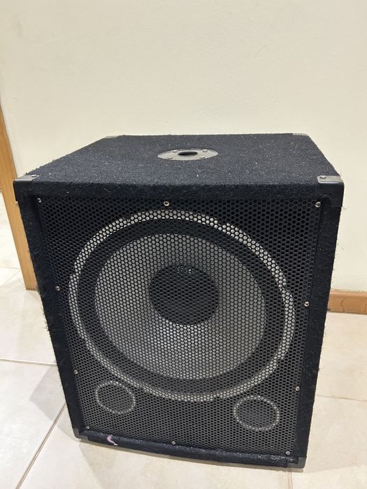 Subwoofer de 1000w amplificado