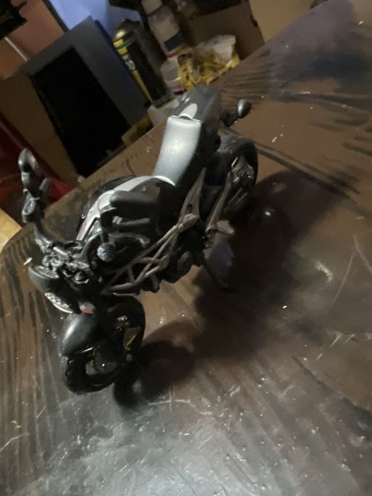 Модель мотоцикла Ducati